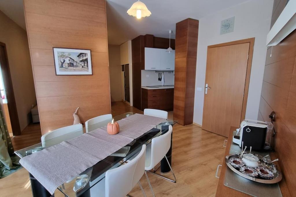 BH & Semiramida Ski Apartment