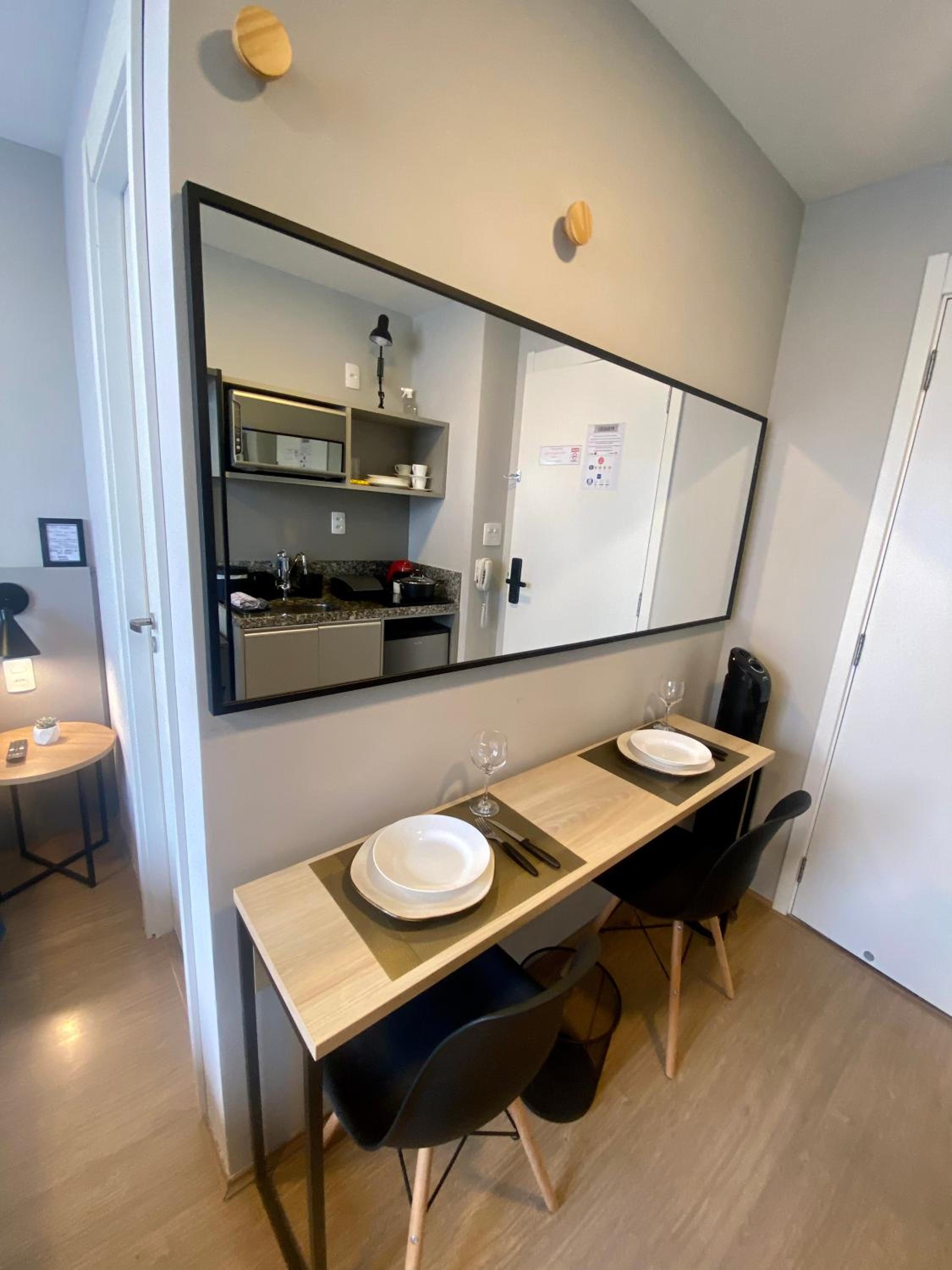 MV 57A Divino Apartamento Em Frente Ao Metrô Brás ! Ap 57 A Torre 2 - Rua Coronel Mursa, 56 - Bras