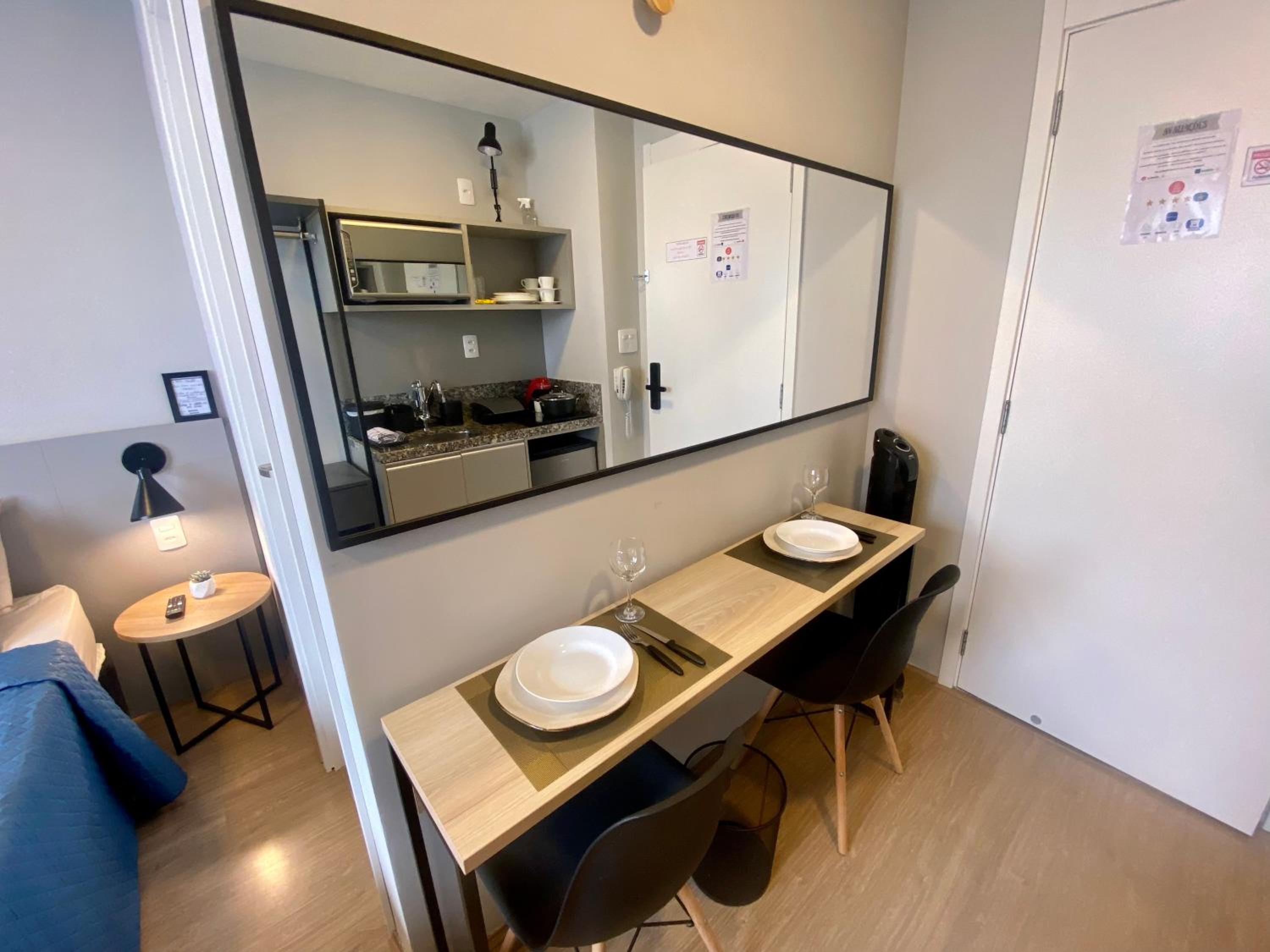 MV 57A Divino Apartamento Em Frente Ao Metrô Brás ! Ap 57 A Torre 2 - Rua Coronel Mursa, 56 - Bras