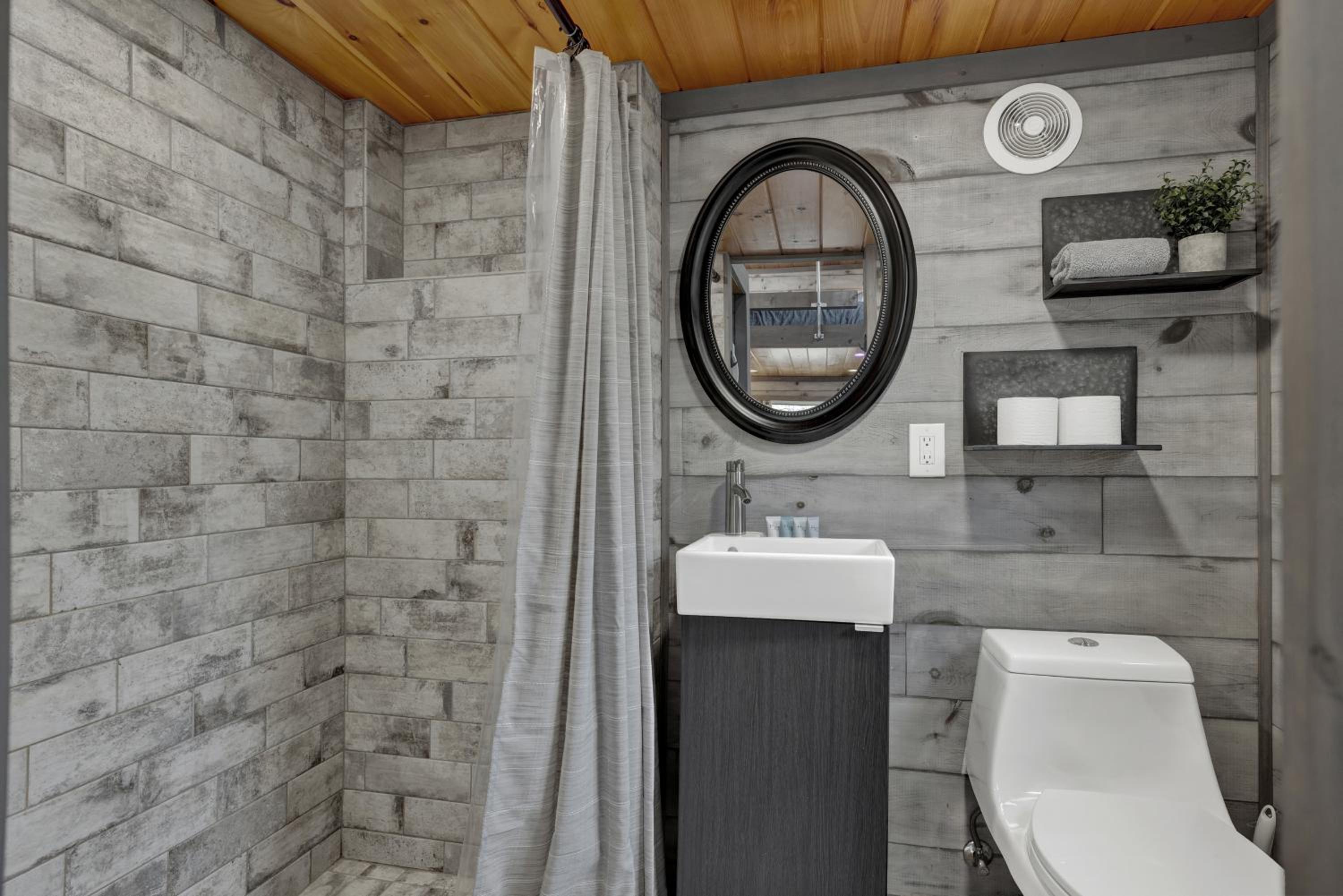 Willie the Modern Tiny Home w/Hot-tub & FireTable view 5