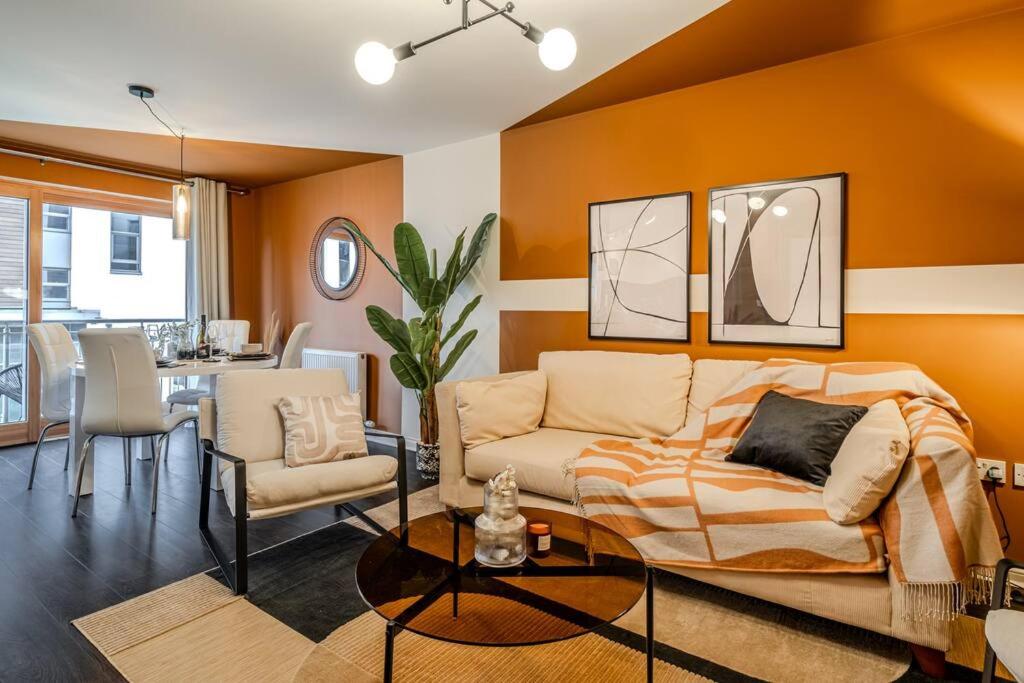 Exquisite Living with BicoccaStays view 3