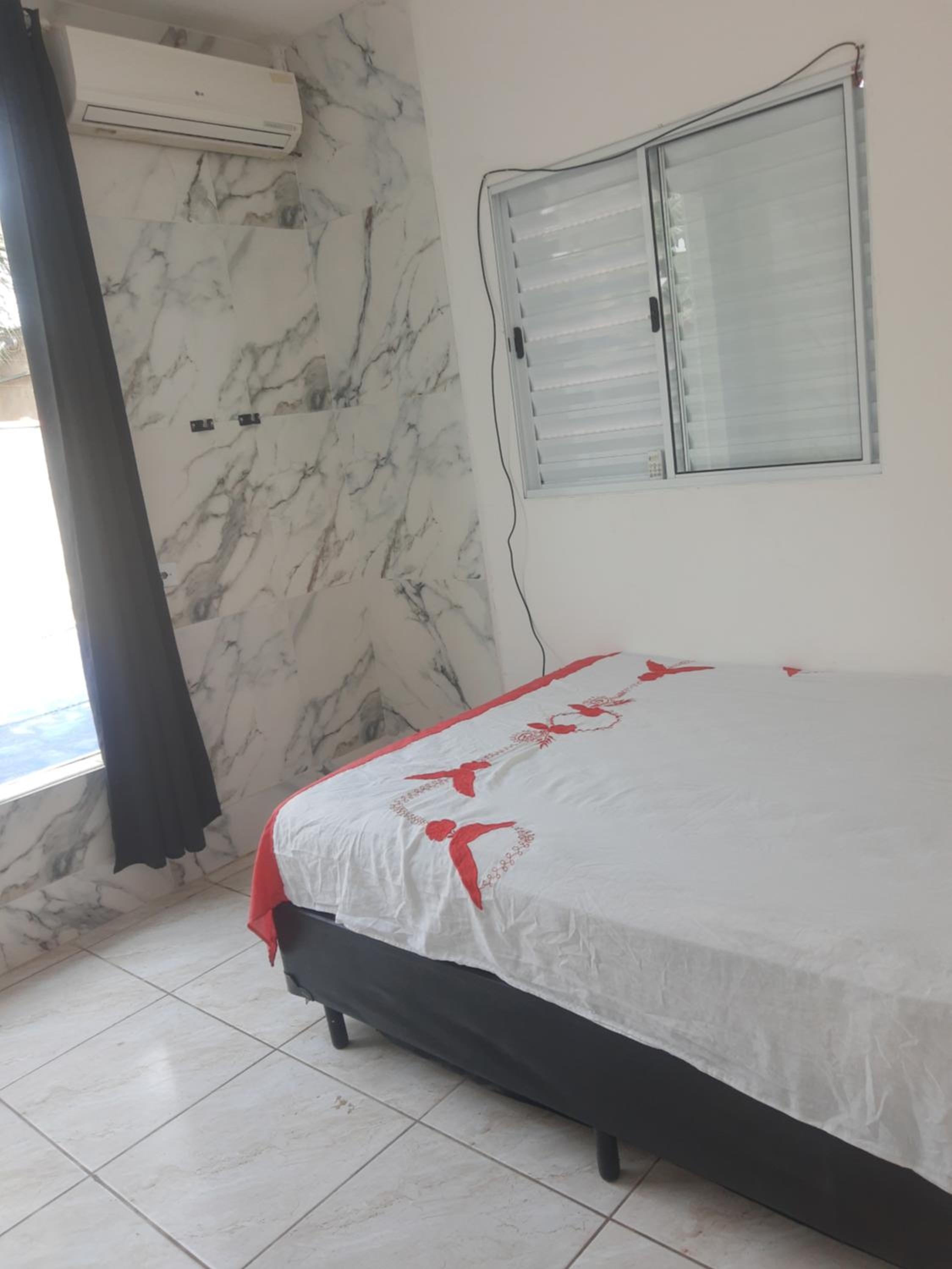Casa com Piscina Aquecida e Ar Condicionado
