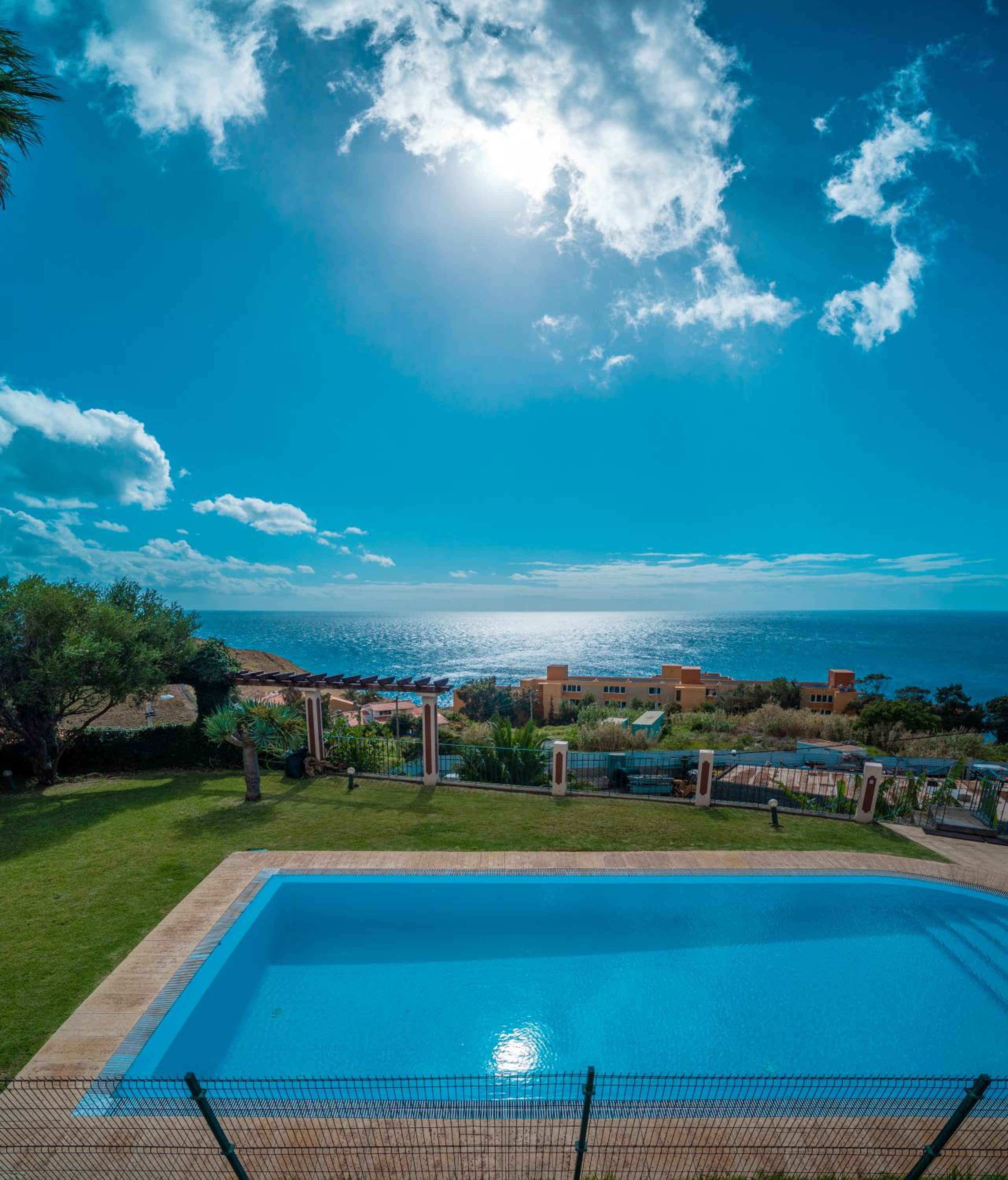 Royal Amores Villa