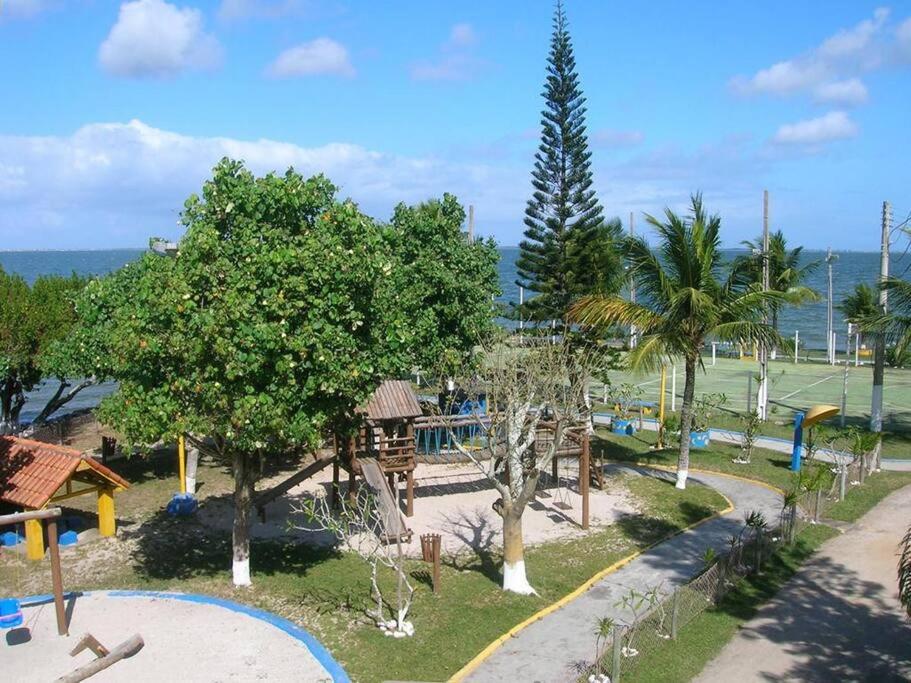 Um sonho de casa frente à laguna