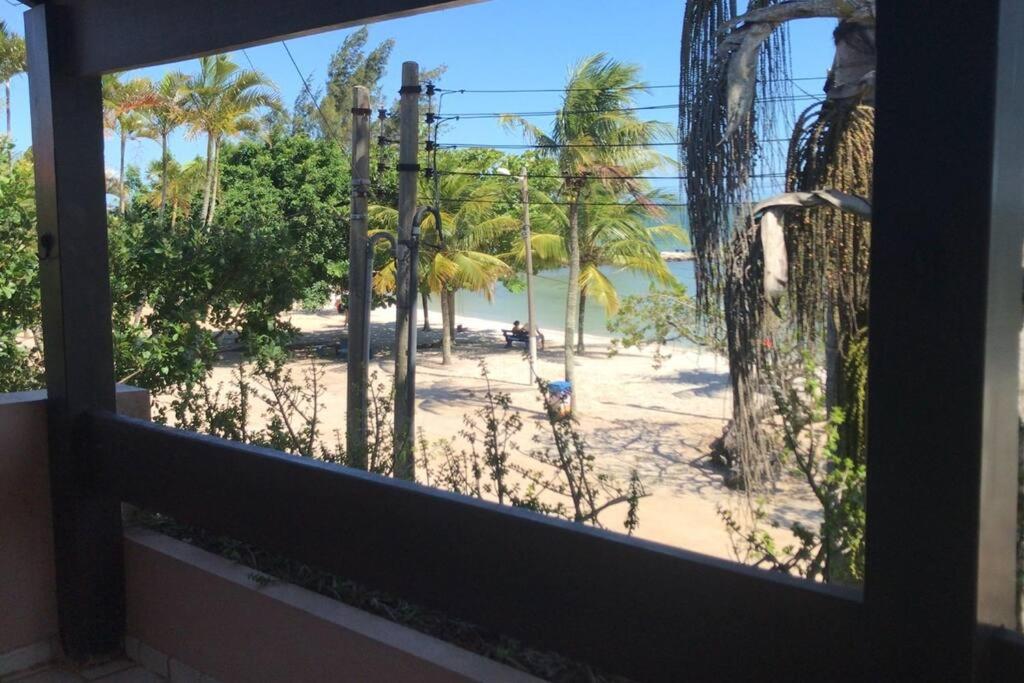 Um sonho de casa frente à laguna
