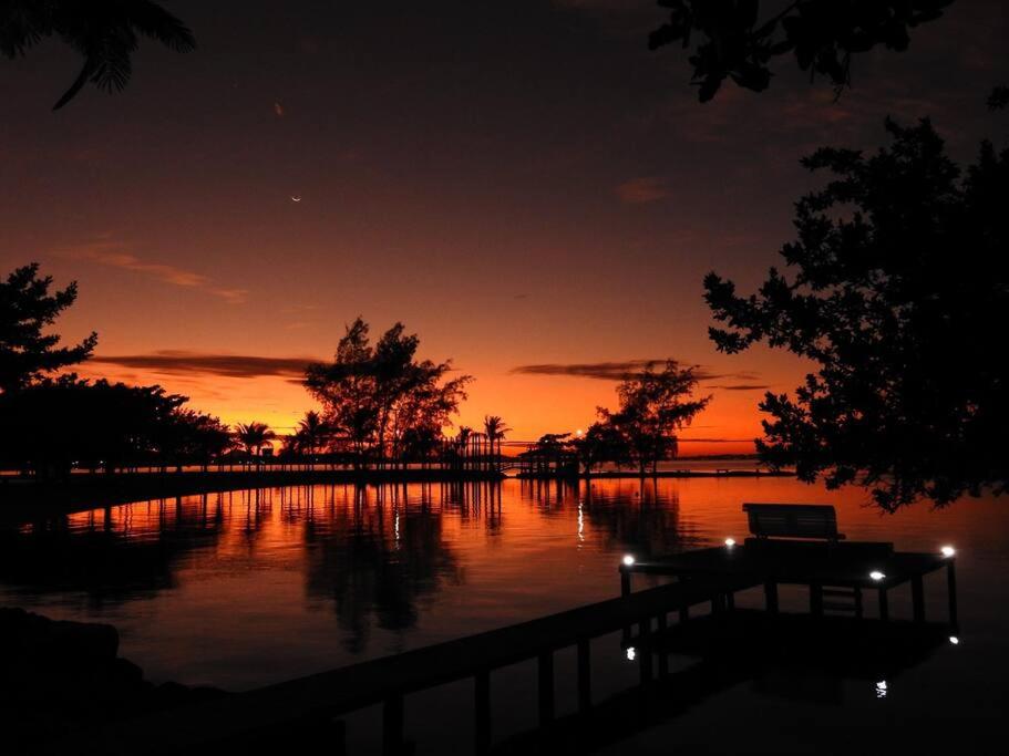Um sonho de casa frente à laguna