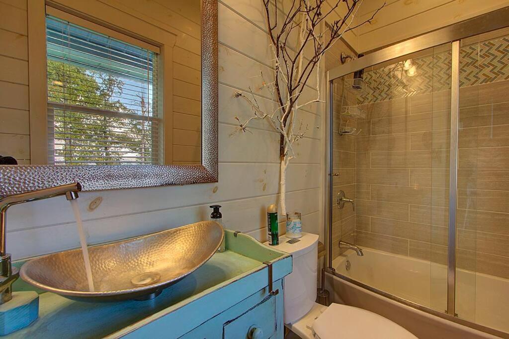 5BD, 5 Bath - Mountaintop Mansion in the Sky view 3