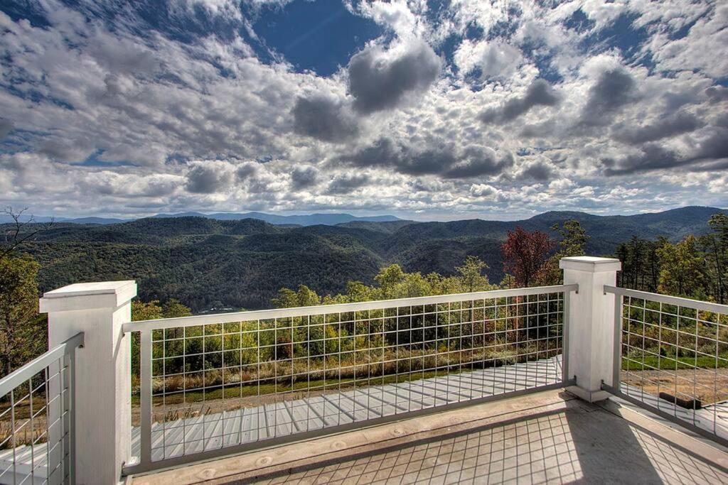 5BD, 5 Bath - Mountaintop Mansion in the Sky view 5