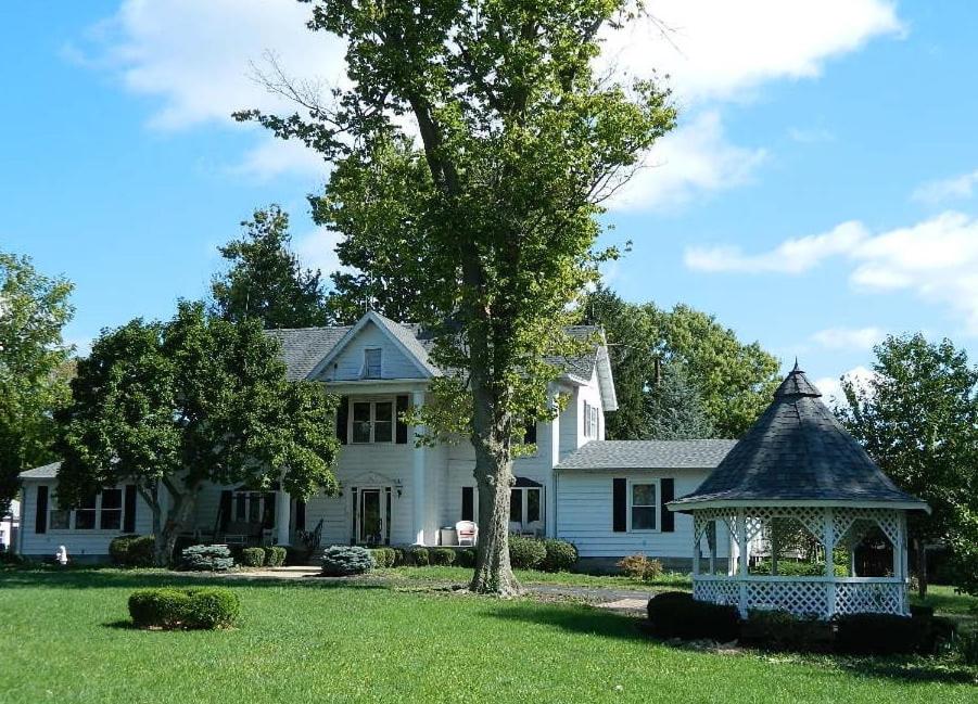 Speedway Legacy Inn