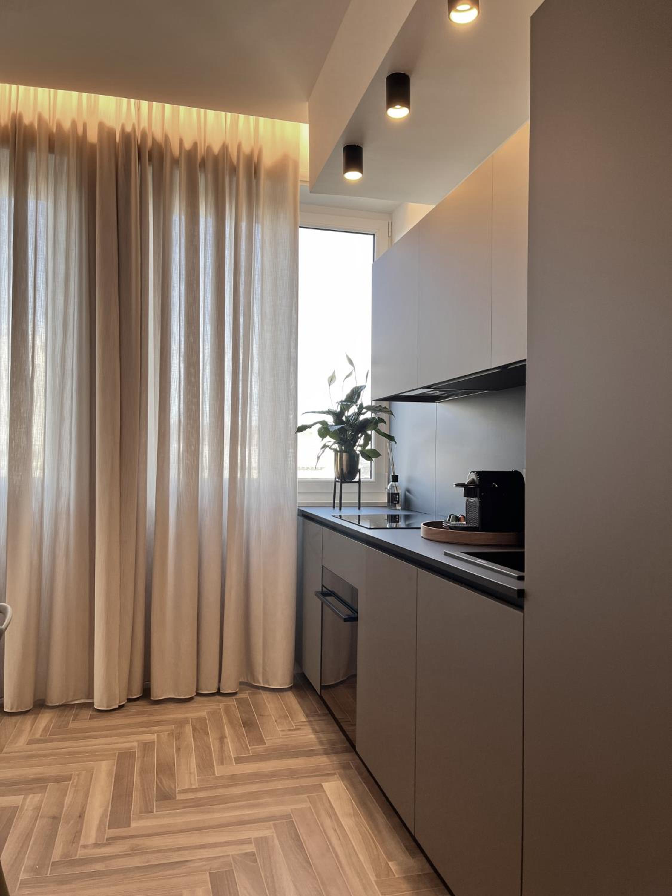 YLS Luxury Suites photo 4