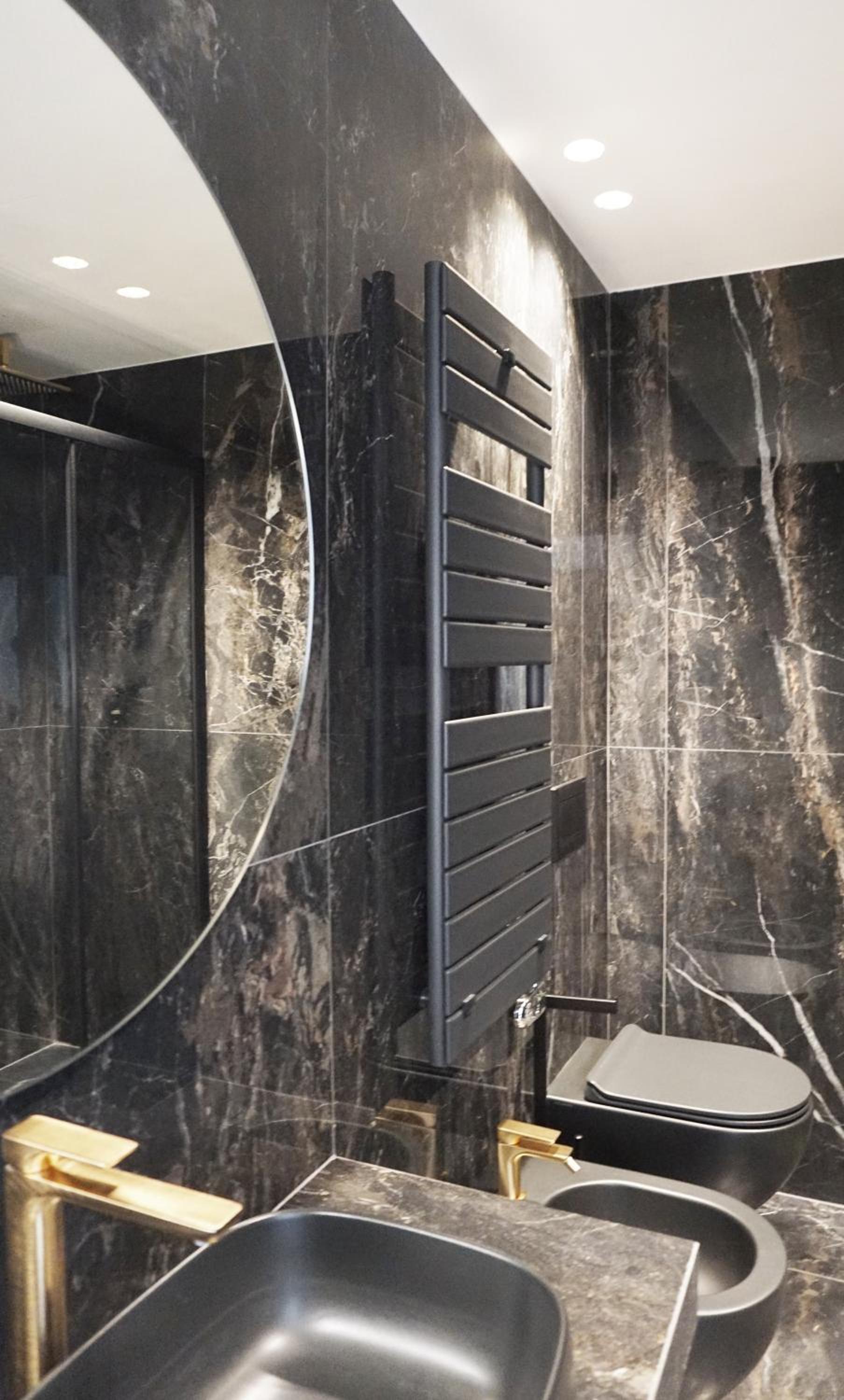 YLS Luxury Suites photo 5