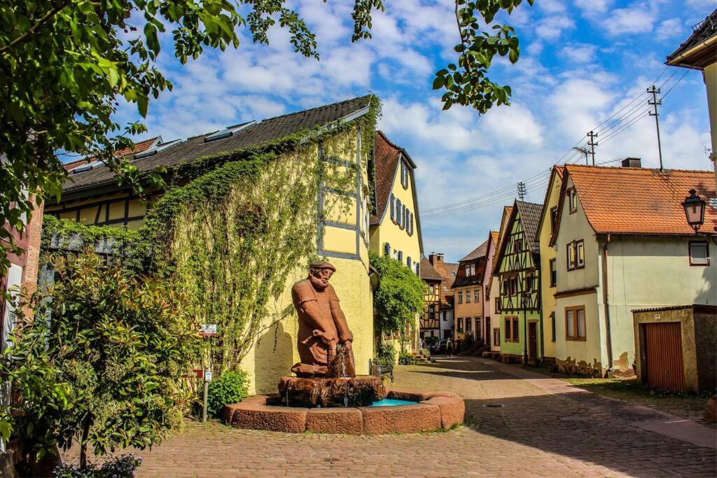 Modernes Apartment am Schloss, ruhig & zentral in Lohr