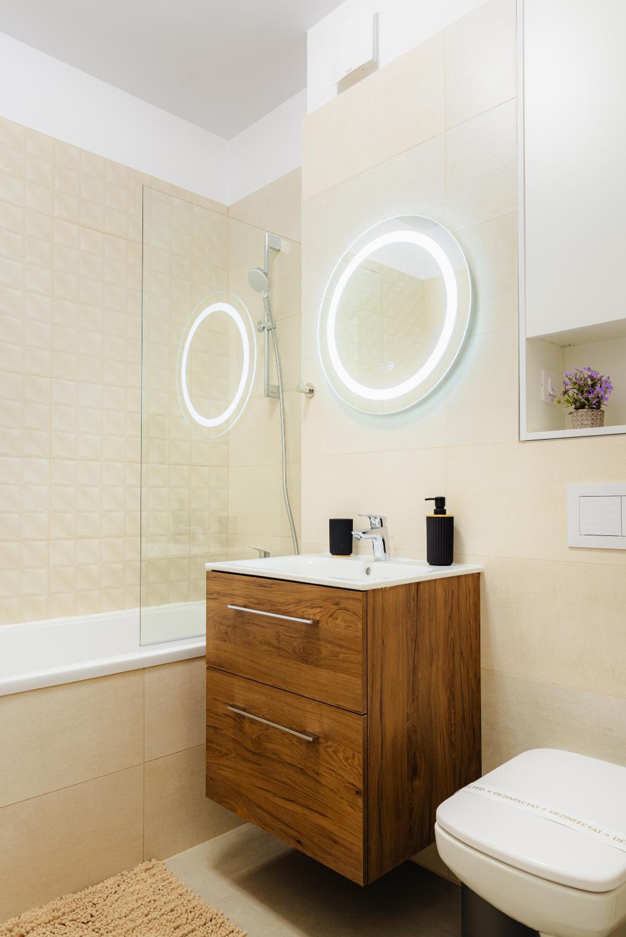 NEW Luxury City Center Studio view 5