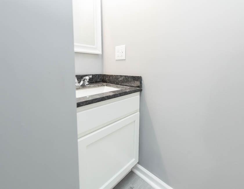 Bloomington Vacations - Memorial Field Lodge - Property Image 5