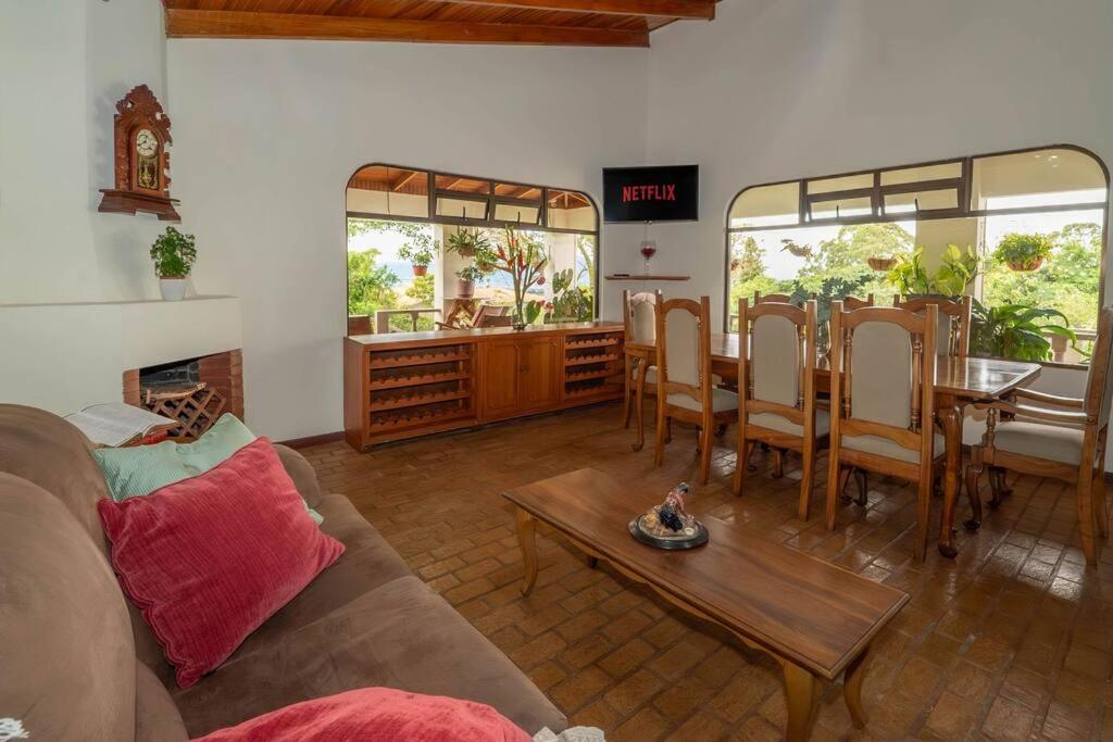 Espectacular Eco-Villa Kikillo en Costa Rica