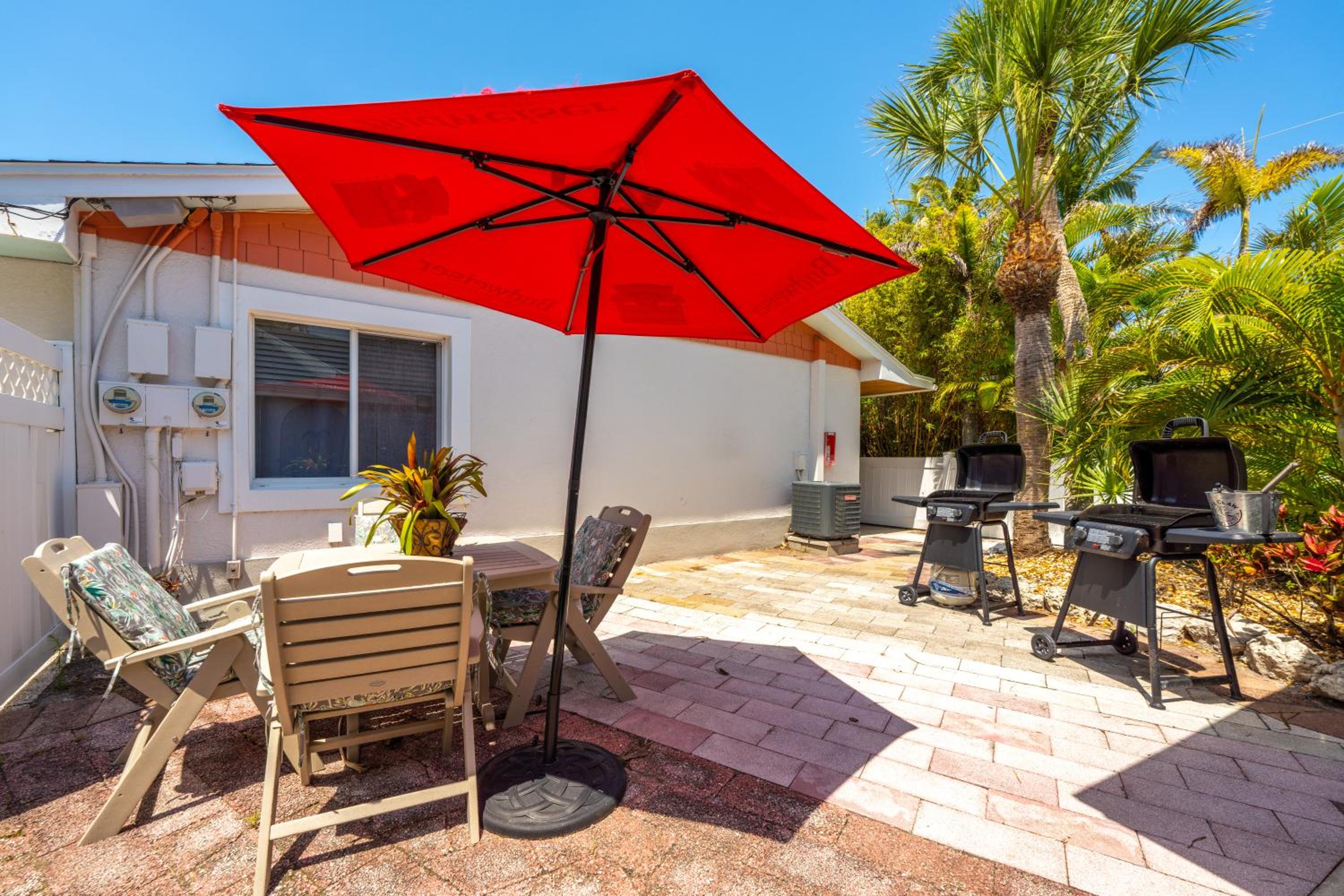 An Island Getaway at Palm Tree Villas