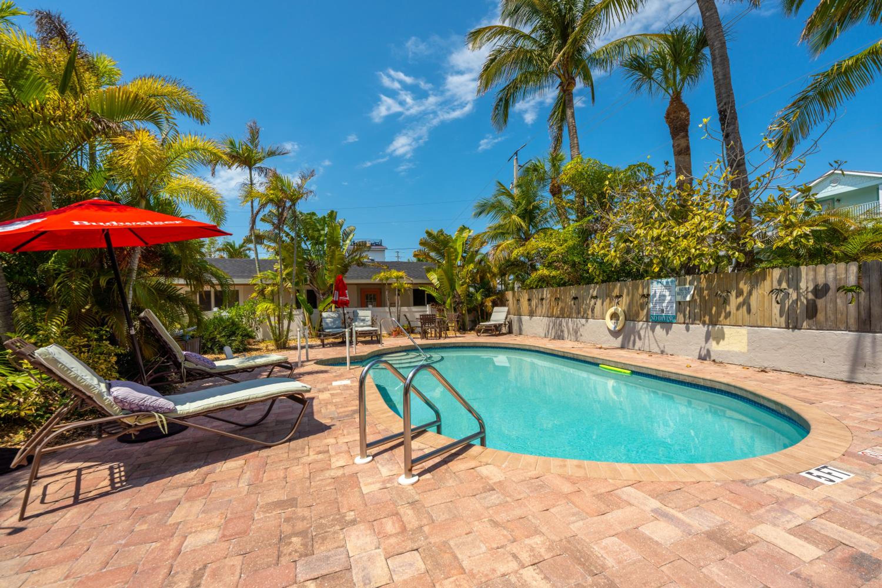An Island Getaway at Palm Tree Villas