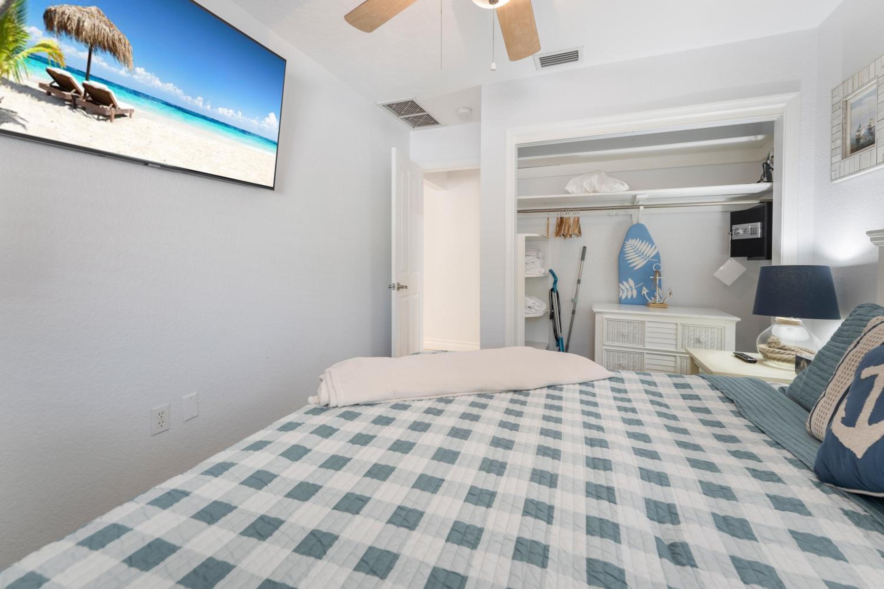 An Island Getaway at Palm Tree Villas