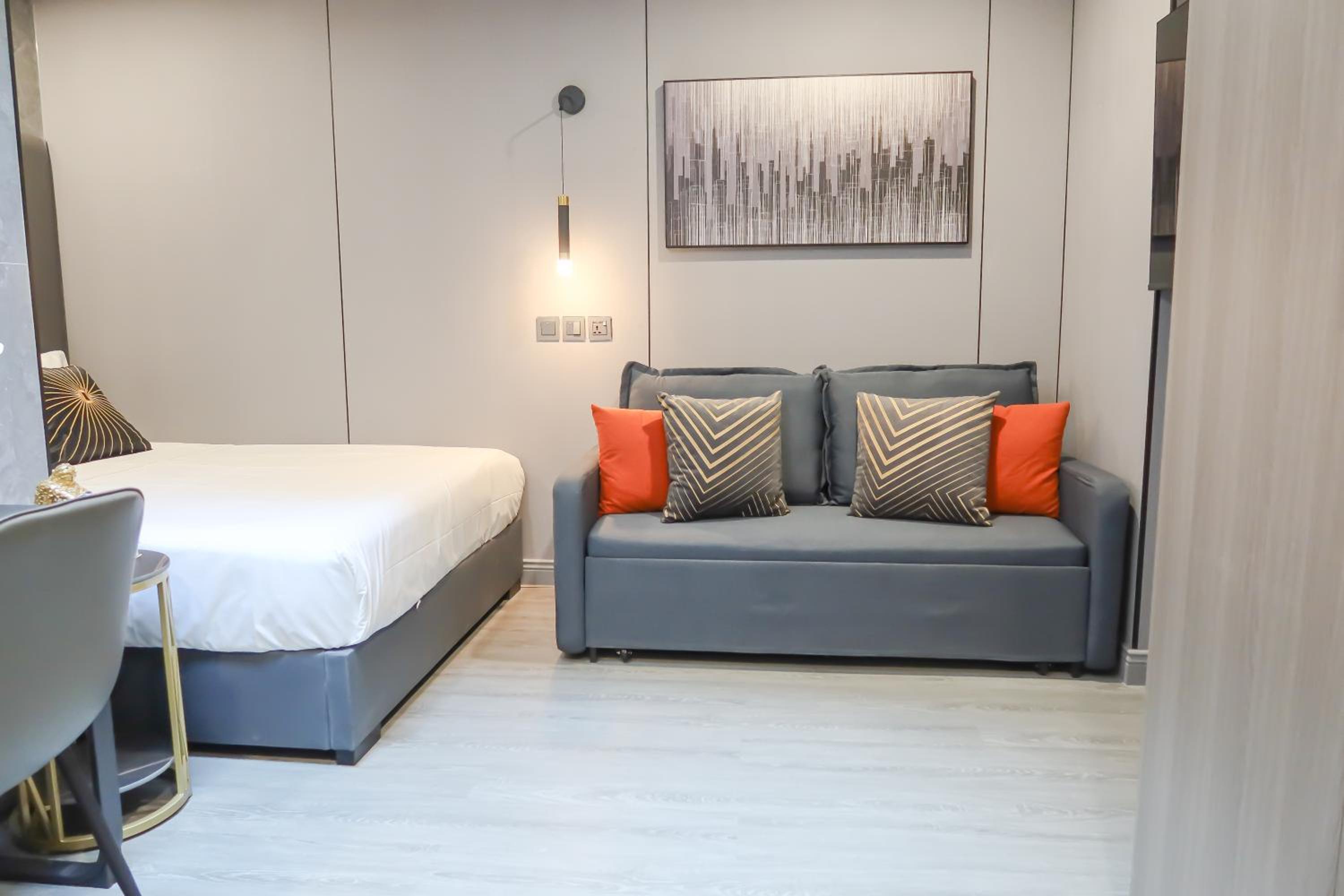 hotel room