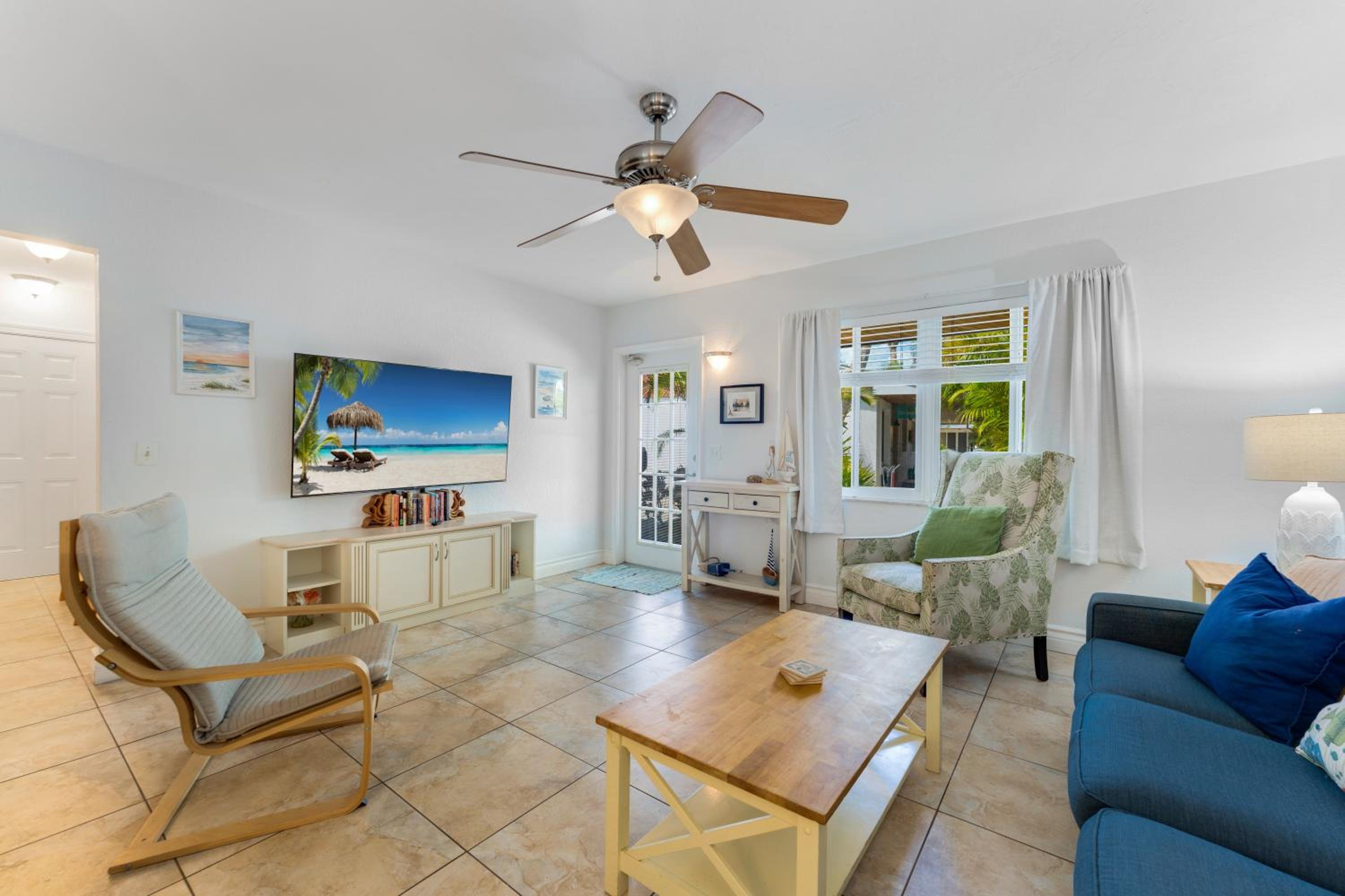 An Island Getaway at Palm Tree Villas