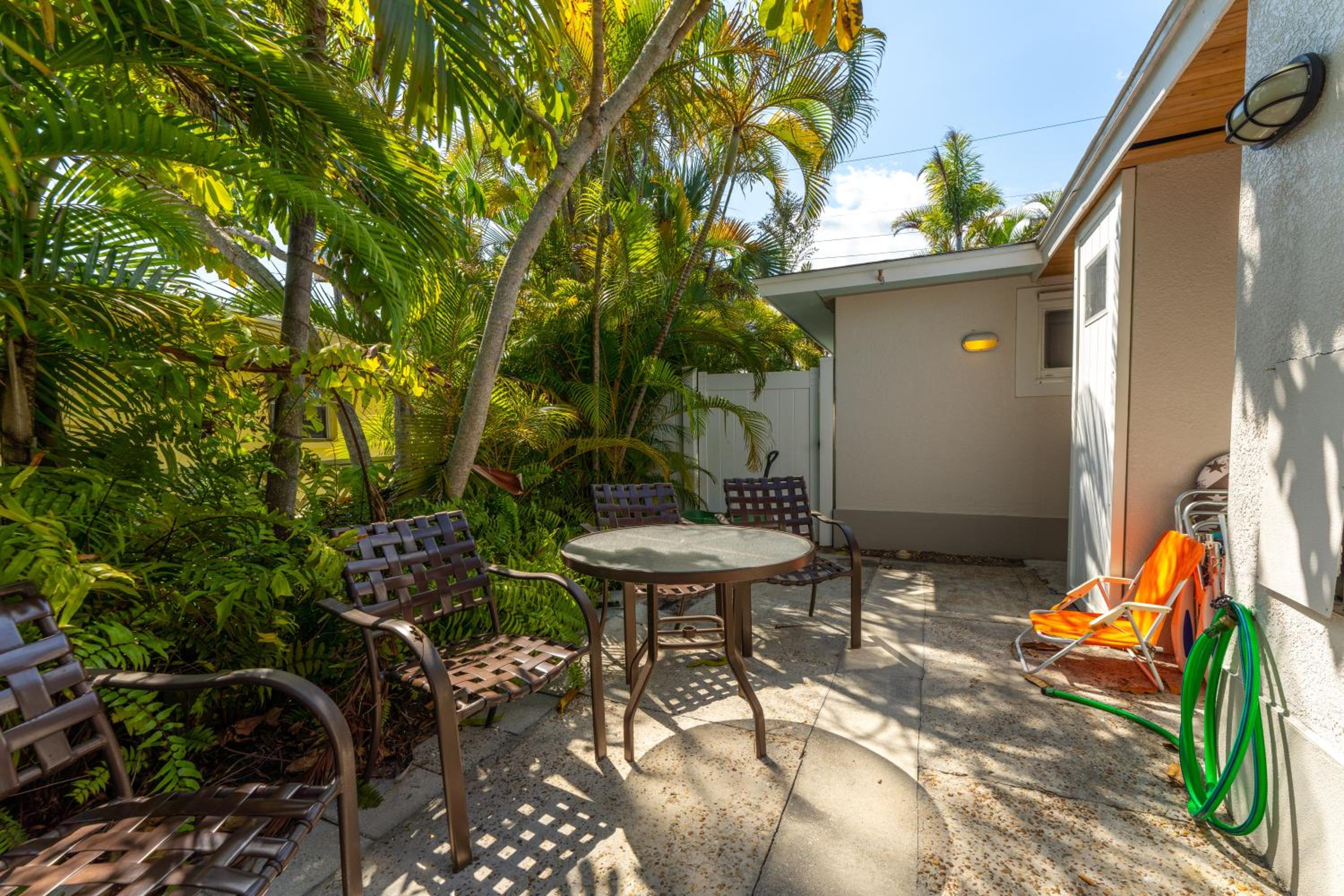 An Island Getaway at Palm Tree Villas
