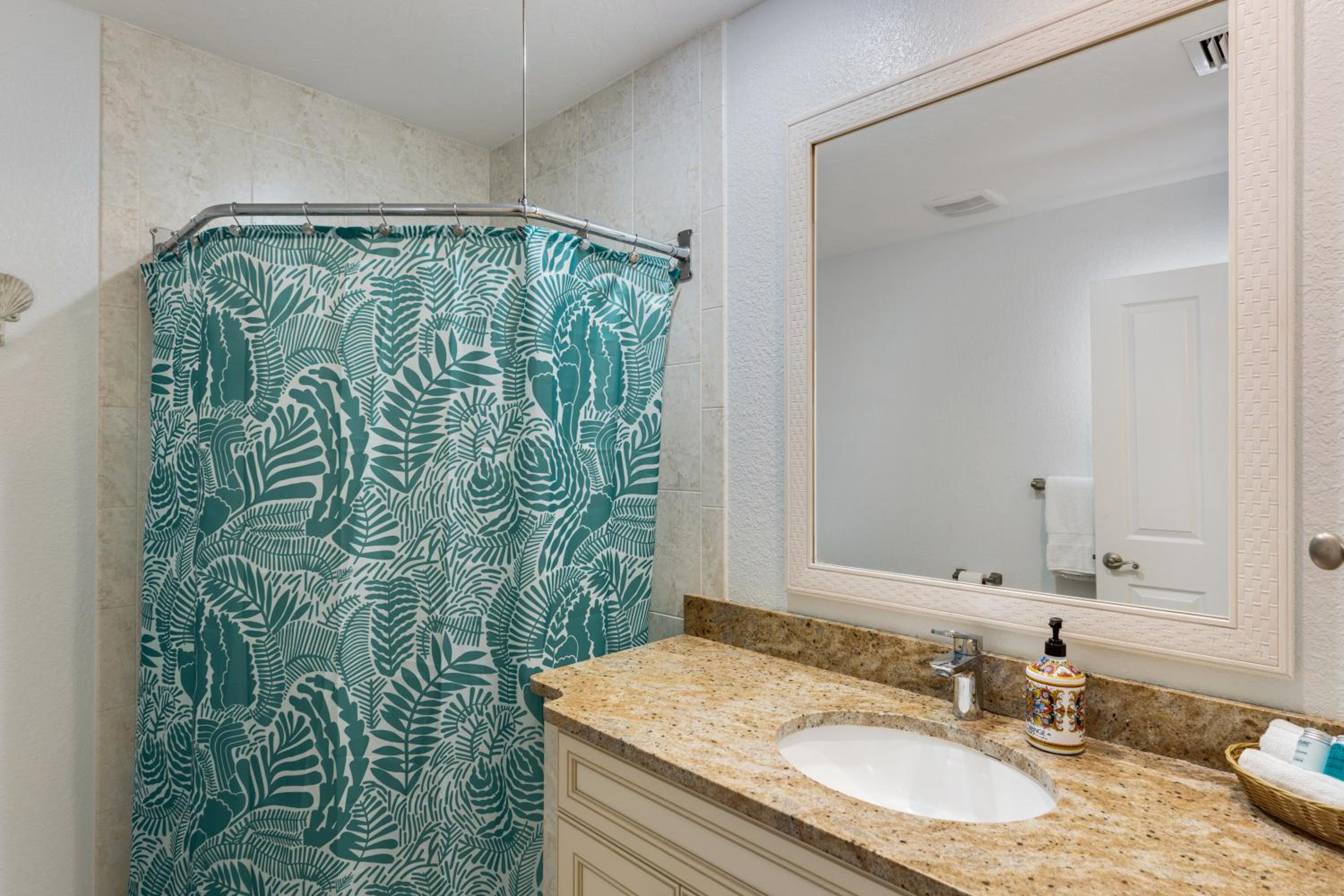 An Island Getaway at Palm Tree Villas