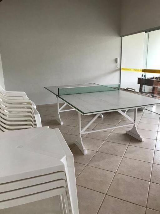 Condomínio com piscina