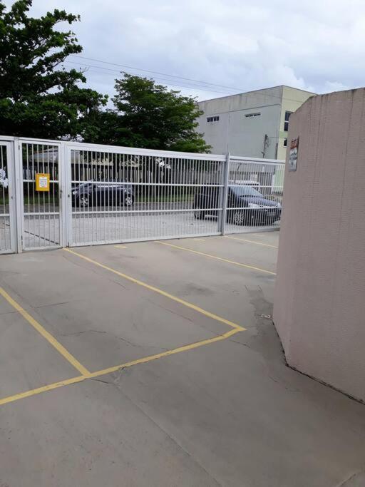 Condomínio com piscina