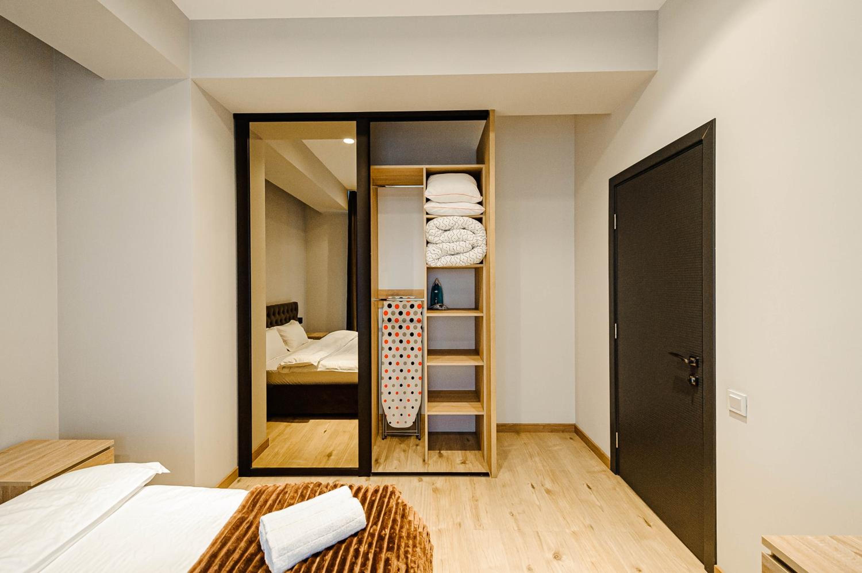 Luxury Ultracentral SkyHouse Apartment with an open balcony view 5