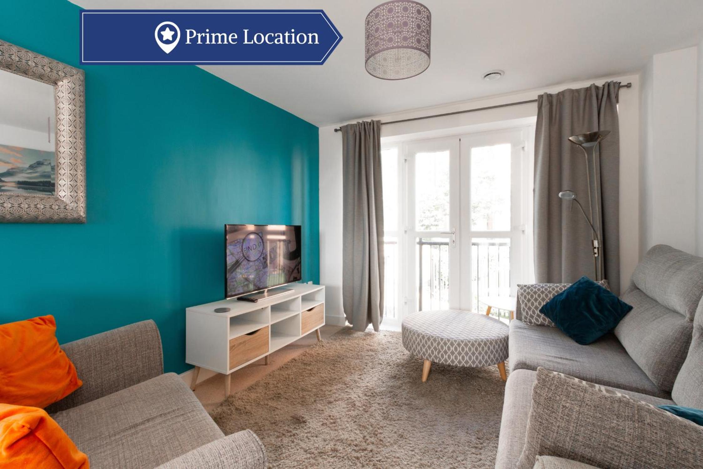 Homely 4BD Townhouse - Next to Hanley Park view 2