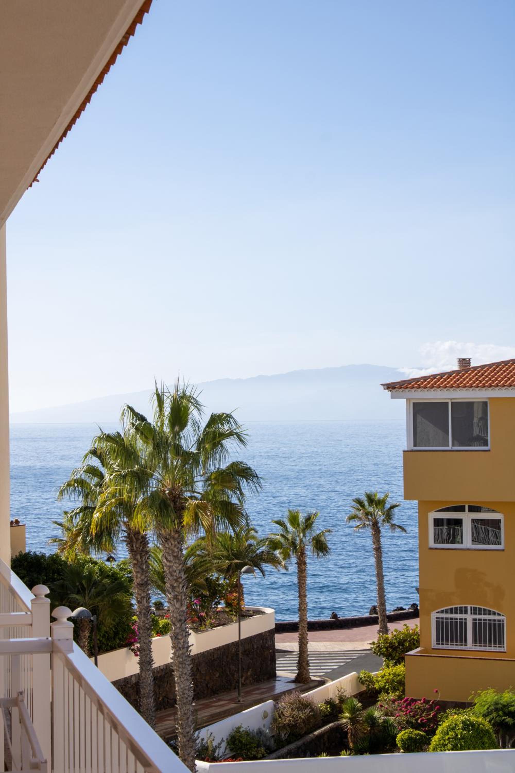 Puesta de Sol Rentals 2BR view 4
