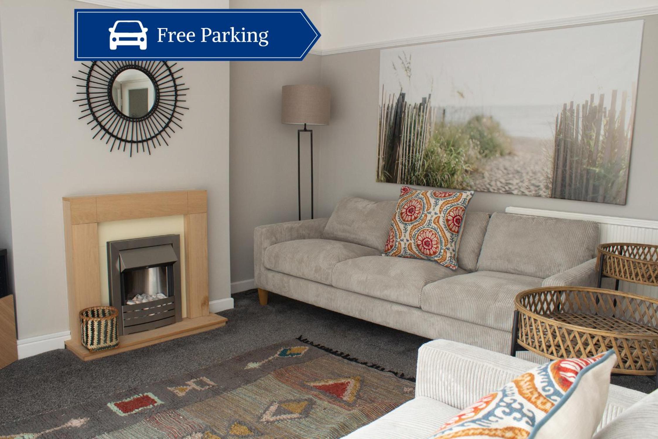 Cosy 3Bed Bungalow in West Kirby, Free Parking view 3