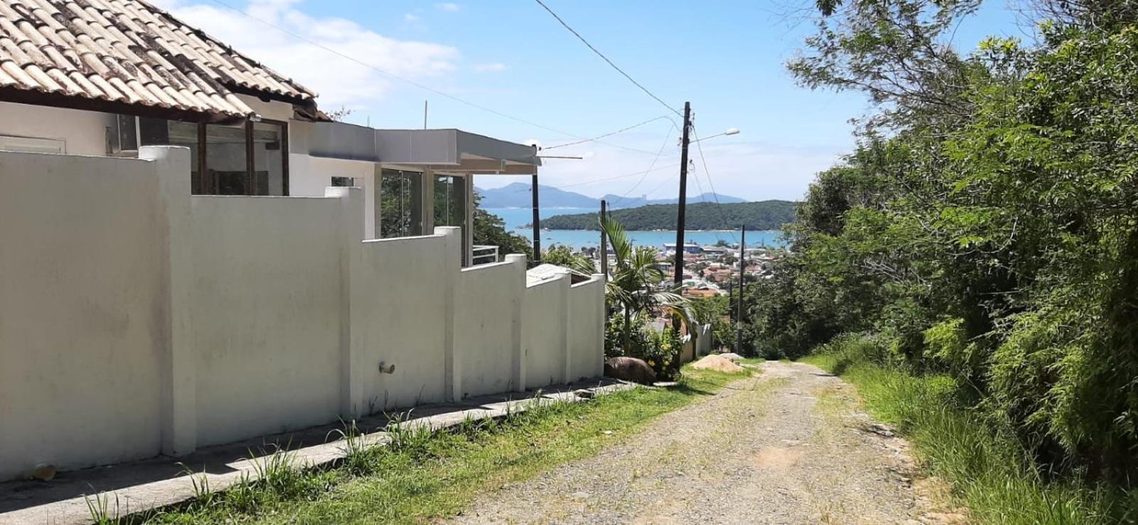 CASA COM PISCINA e VISTA PARA O MAR - Porto Belo-SC Bombinhas-SC