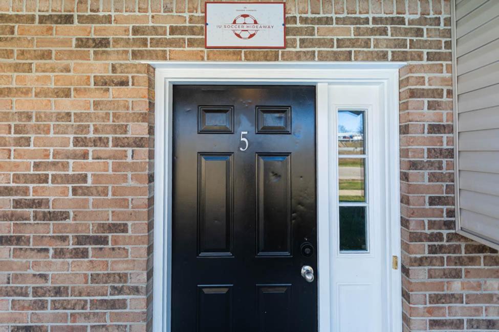 Bloomington Vacations - IU Soccer HIdeaway - Property Image 5