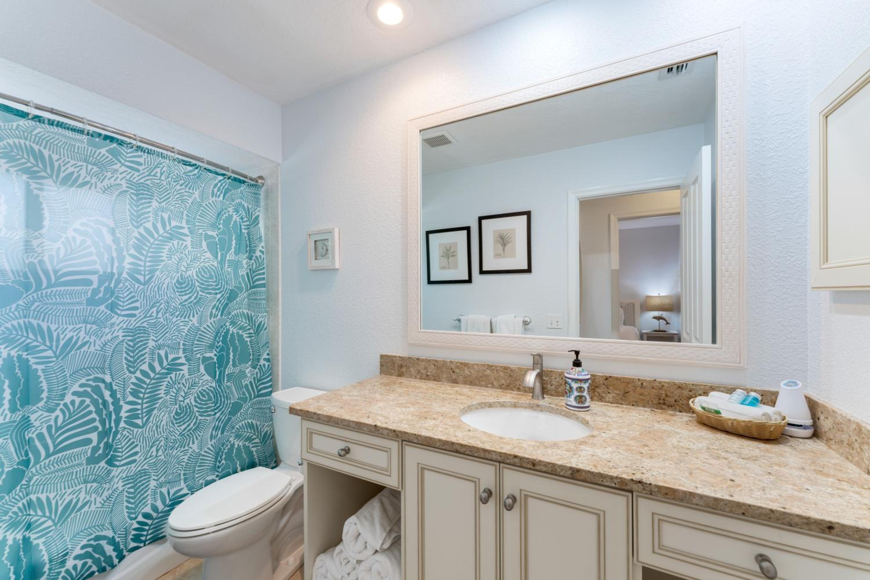An Island Getaway at Palm Tree Villas