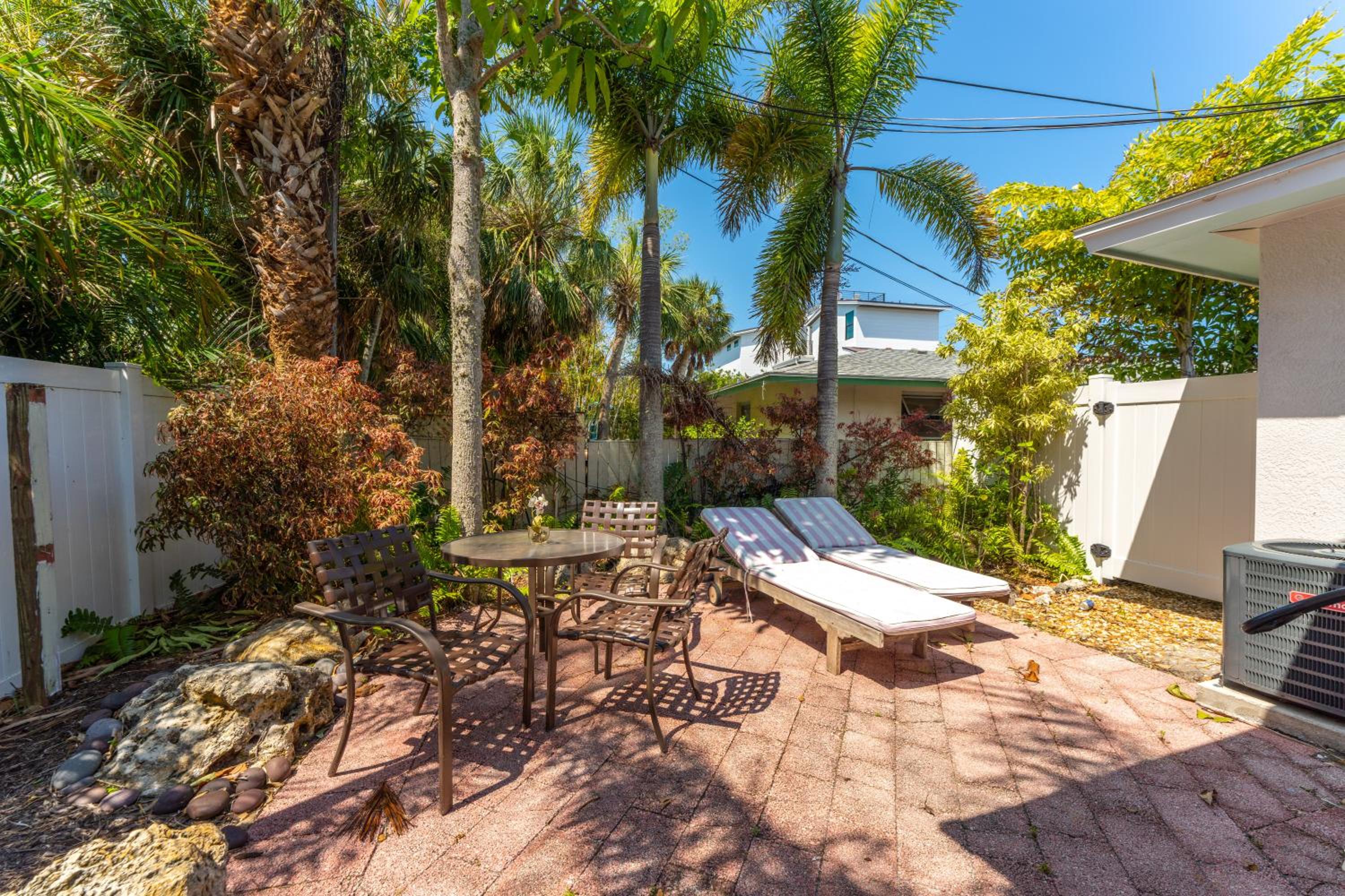 An Island Getaway at Palm Tree Villas