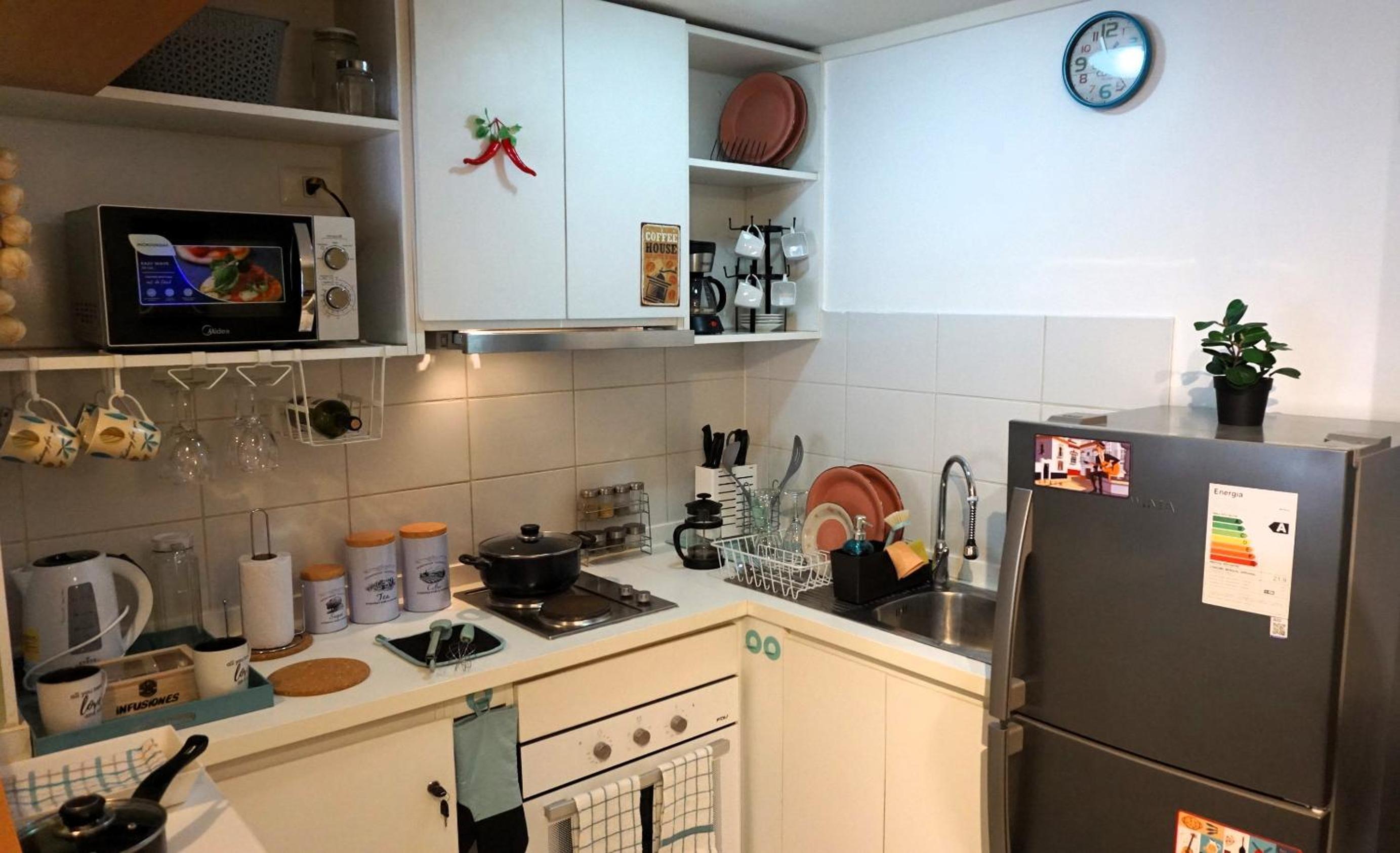 Apt Barrio Histórico 3 min Metro, Wifi, Netflik, Comodidad