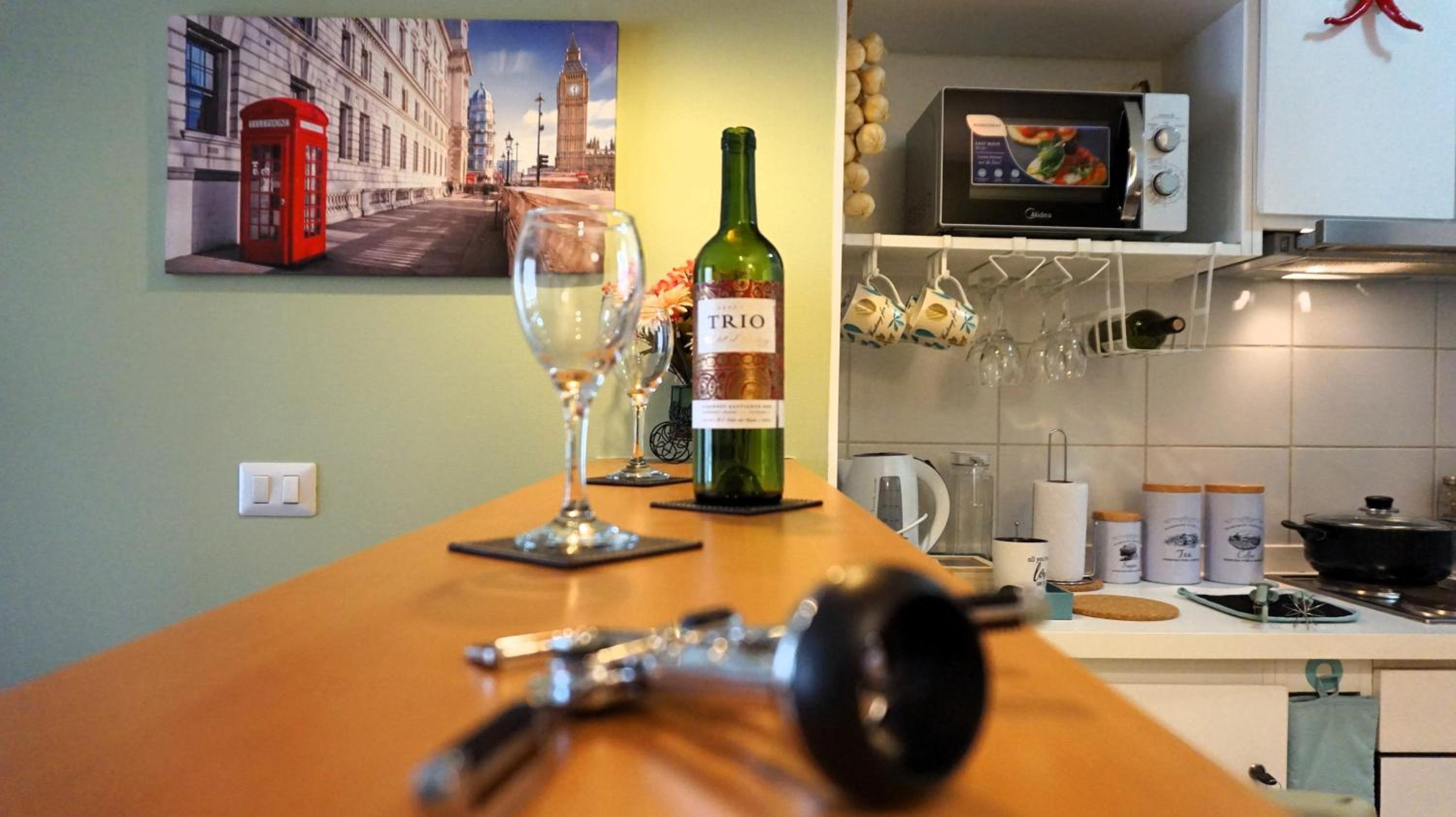 Apt Barrio Histórico 3 min Metro, Wifi, Netflik, Comodidad