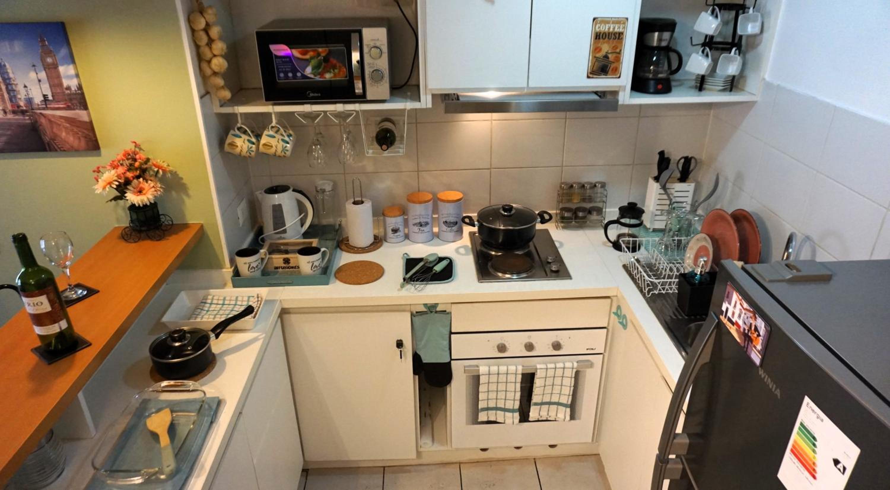 Apt Barrio Histórico 3 min Metro, Wifi, Netflik, Comodidad