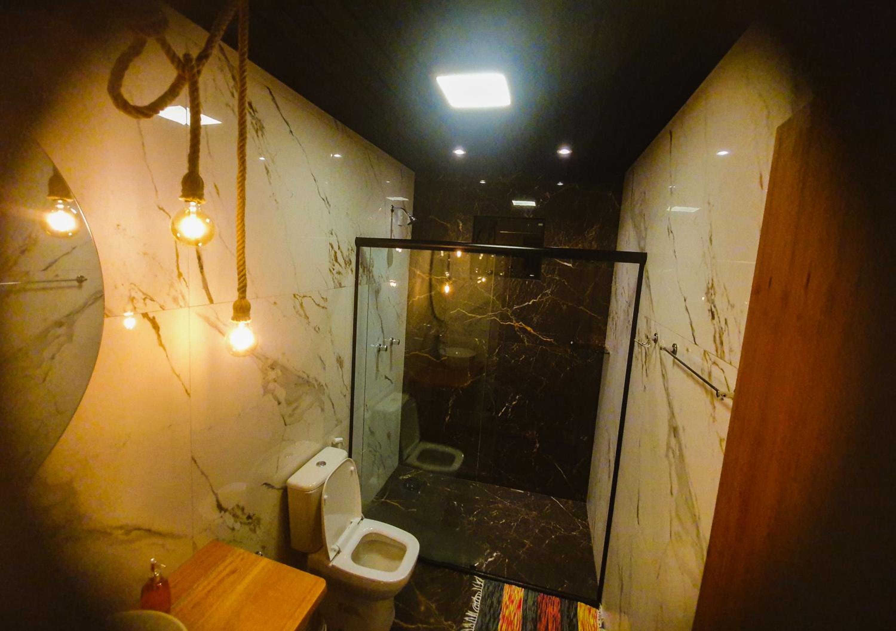 Chalé Suiço com Hidromassagem e café da Manhã