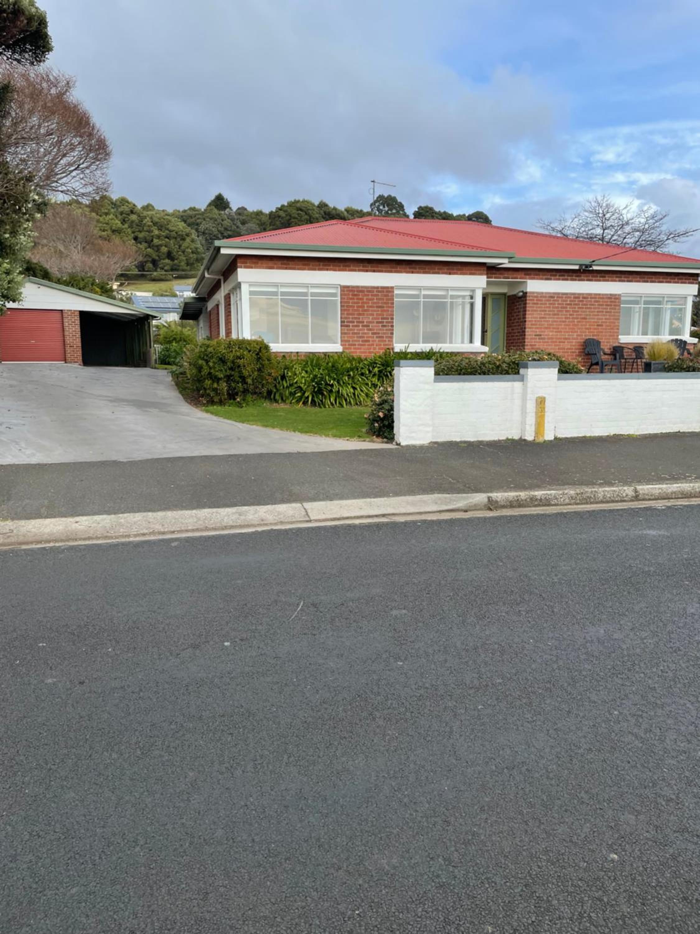 Hotel Sunrise at Penguin