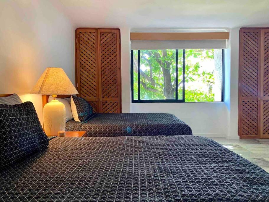 *Villa Sicilia Lagoon front by Casa Paraiso*