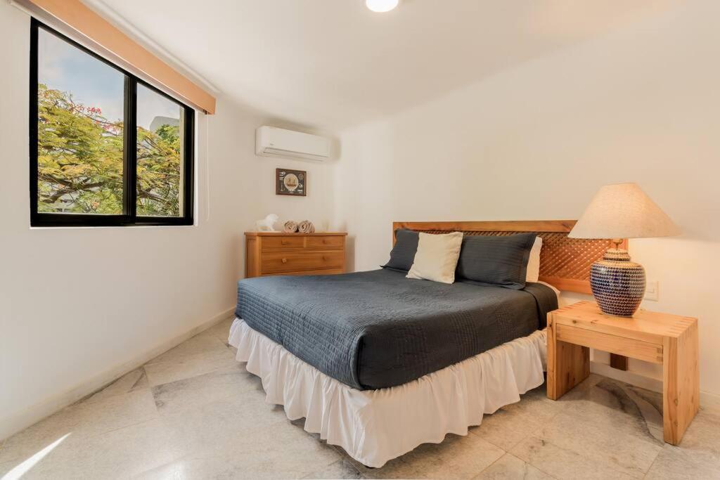 *Villa Sicilia Lagoon front by Casa Paraiso*