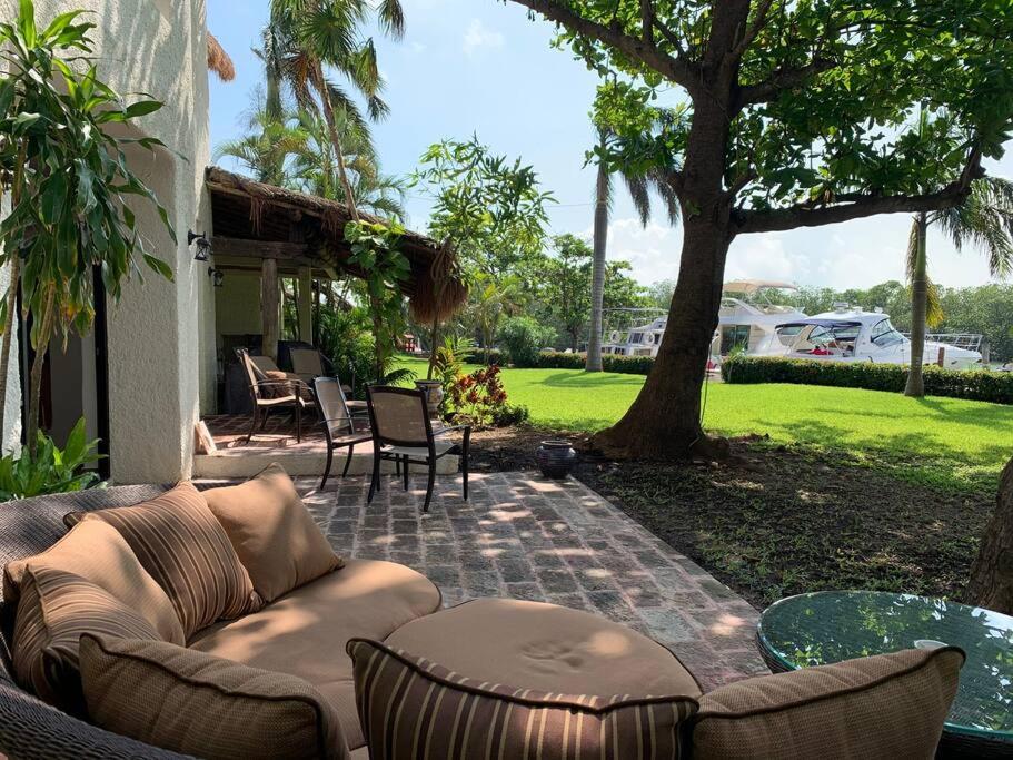 *Villa Sicilia Lagoon front by Casa Paraiso*