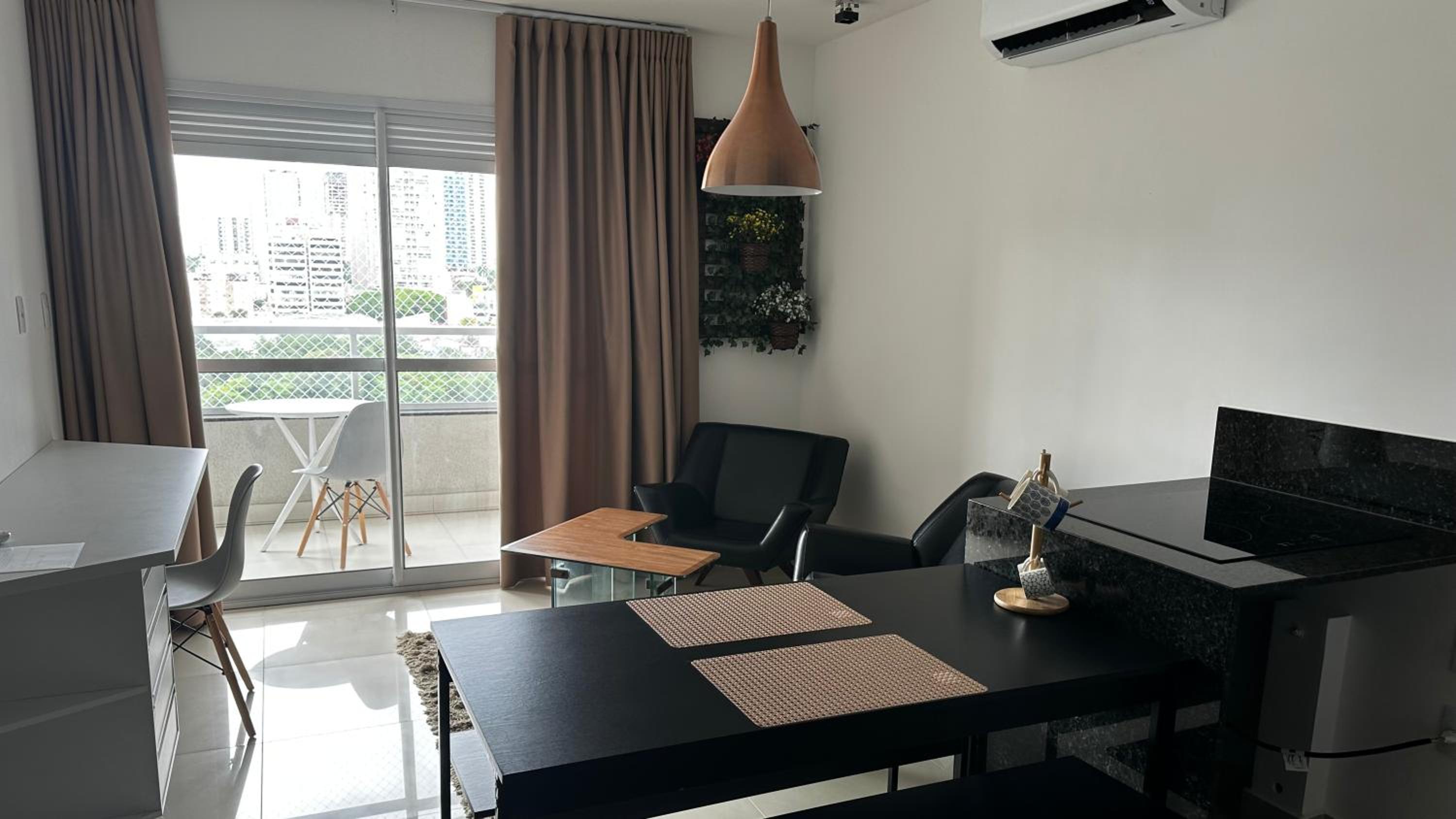 Apartamento mobiliado a 500m do Goiânia Shopping