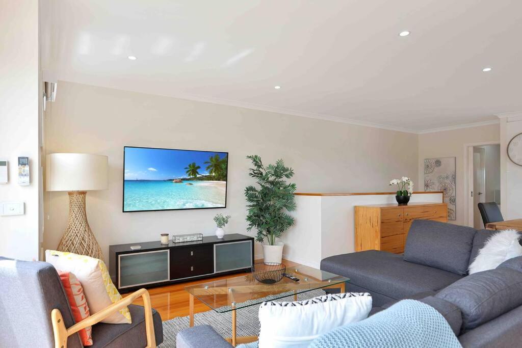OG Spa Retreat- 3 bedroom, Spa, Central, Aircon