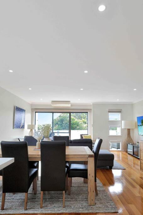 OG Spa Retreat- 3 bedroom, Spa, Central, Aircon