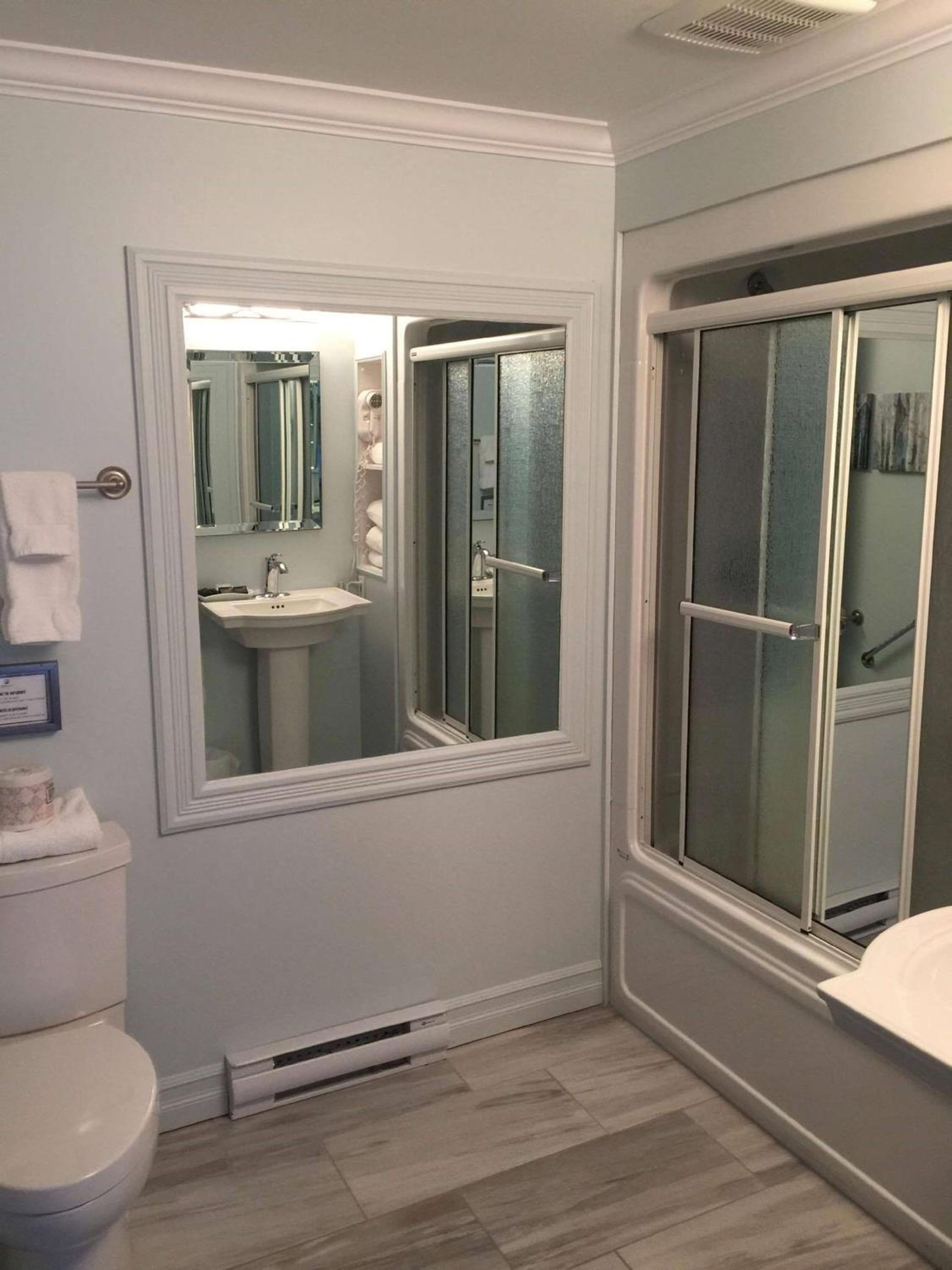 Dannys Suites, SureStay Collection by Best Western