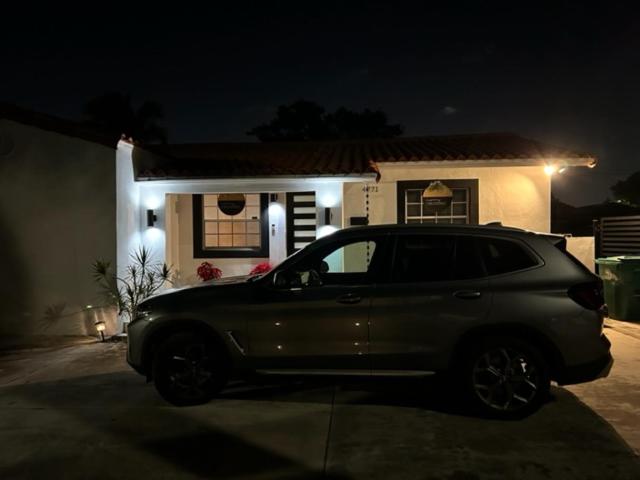 Amazing 3-bedroom modern home in Coral Gables area
