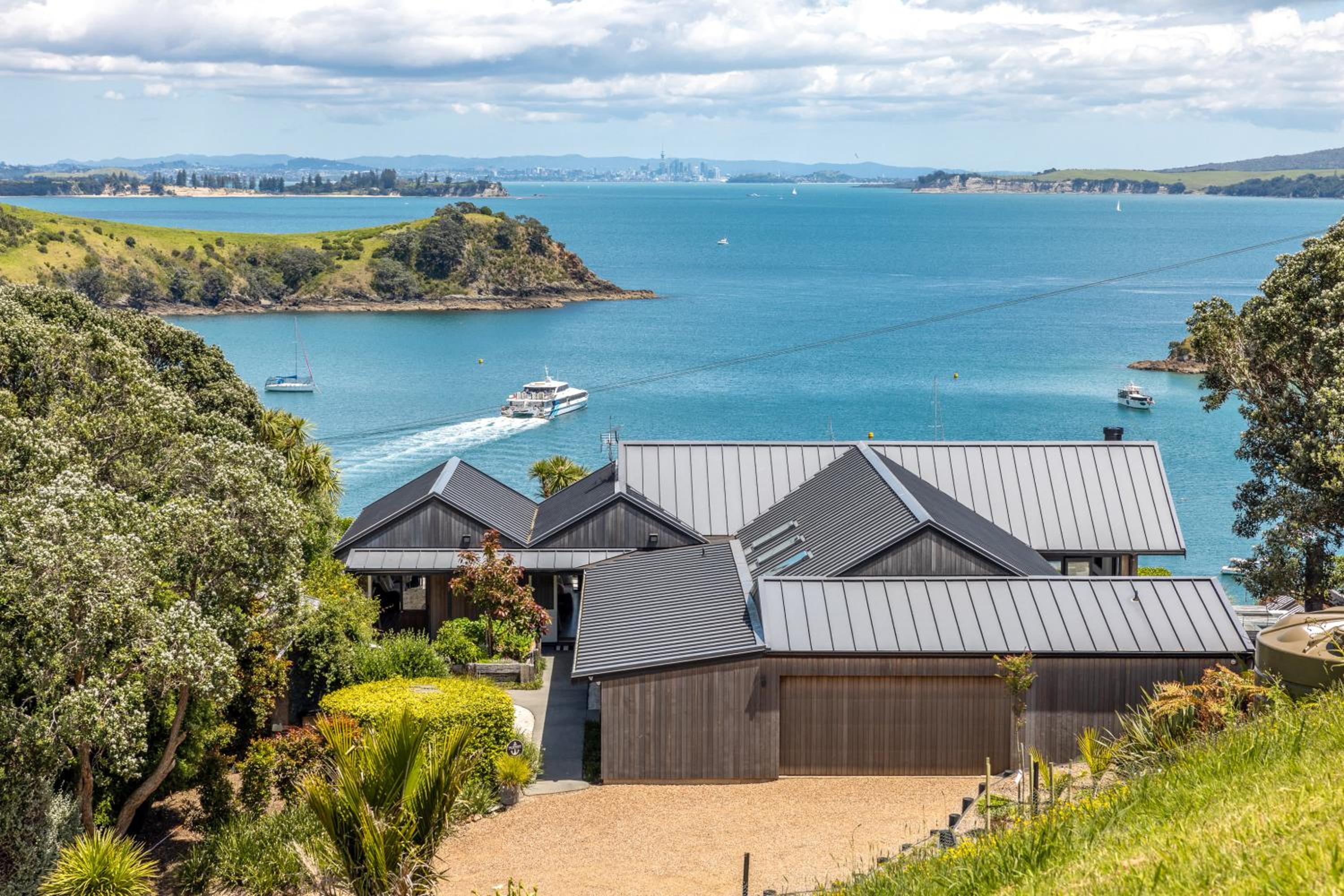 The Moorings Studio Apartments - Be My Guest Waiheke view 3